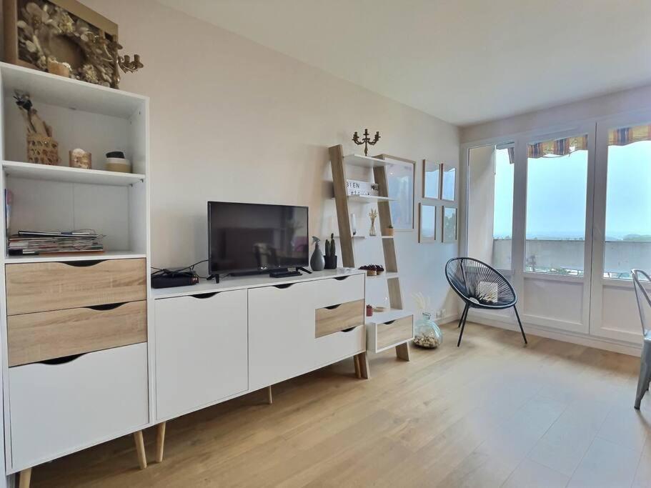 "L'Horizon" De Miss.K Conciergerie Apartment Macon Exterior photo